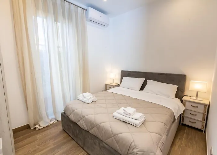 Noh Collection 2Bdr Apartment- Vatican Area